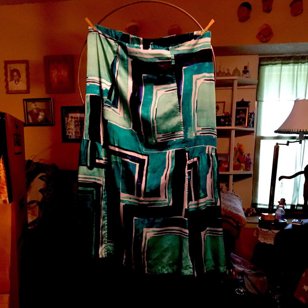 Geometric skirt